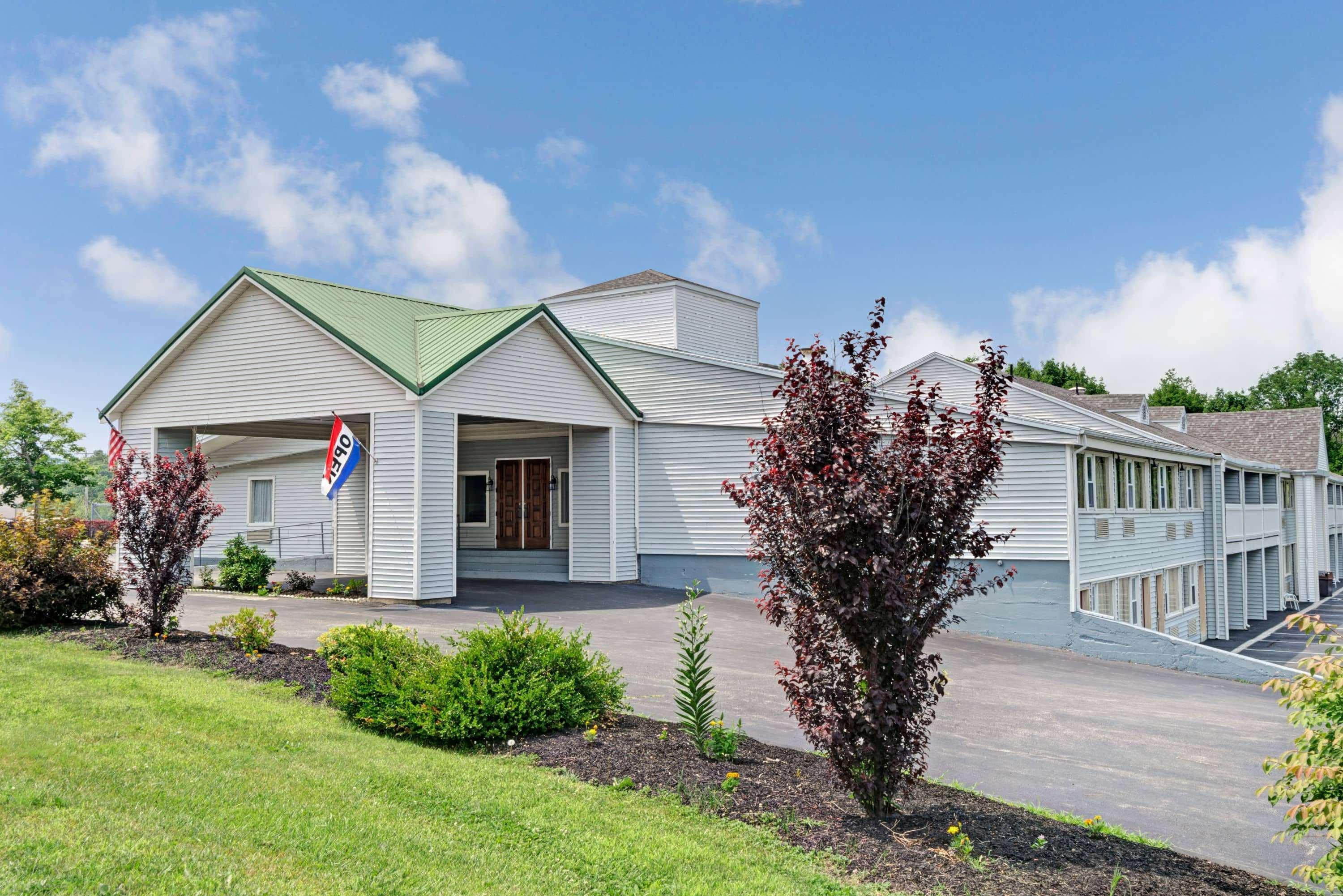 Days Inn By Wyndham Kittery Exterior photo